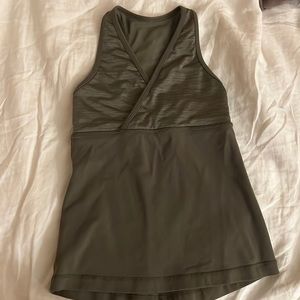 NWOT Lululemon tank top